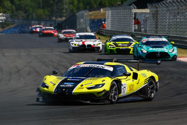 Lebbon-Emson take maiden win with the Elite Motorsport Ferrari in all-British podium